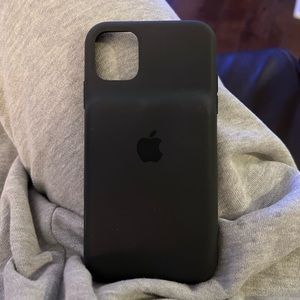 black apple silicone CHARGING case iphone 11